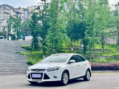 2012 Ford Focus Sedan 1.6L Automatic Premium, фото 1, лот 10305961