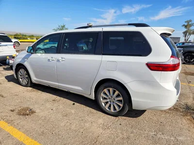 2017 TOYOTA SIENNA LE, фото 2, лот 10514267