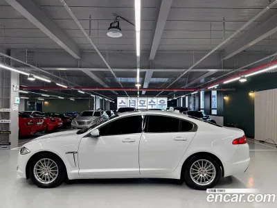 2014 Jaguar XF 2.2D Luxury, фото 4, лот 10118435
