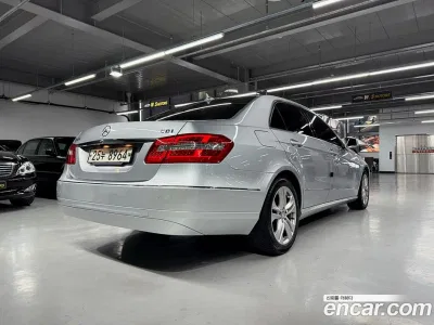 2011 Mercedes-Benz E-Class E220 CDI Avantgarde, фото 4, лот 10074436