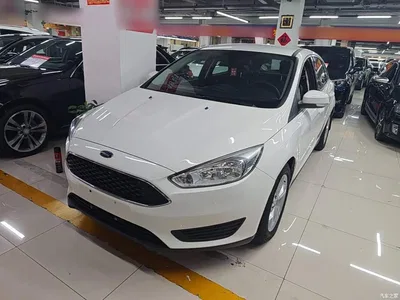 2018 Ford Focus Hatchback Classic 1.6L Automatic Comfort Smart Edition, фото 1, лот 10298541