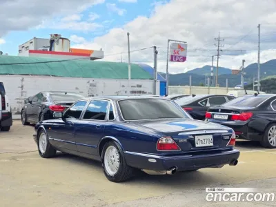 2001 Jaguar XJ-8 4.0, фото 3, лот 10118131