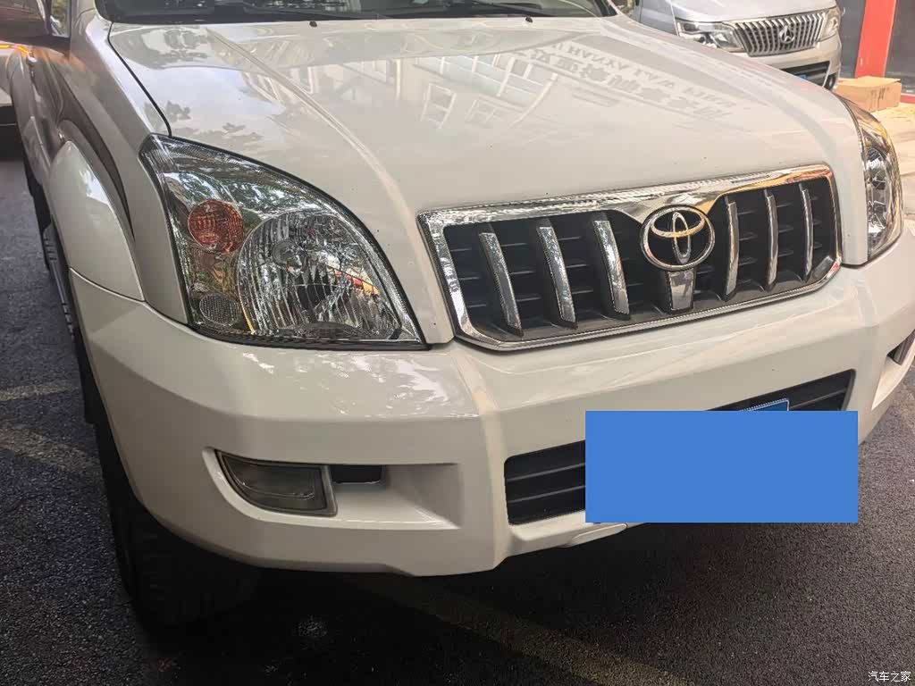 2010 Toyota Prado 4.0L Automatic TX-L, фото 2, лот 10598791