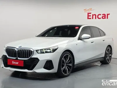 2024 BMW 5-Series 530i xDrive M Sport, фото 1, лот 10145032