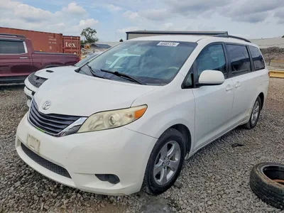 2011 TOYOTA SIENNA LE, фото 1, лот 10585808