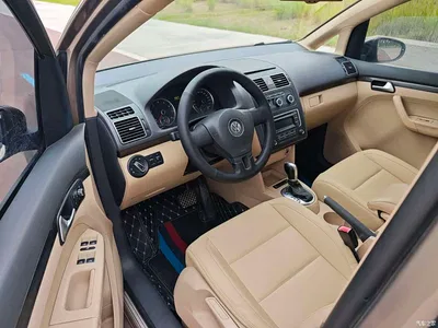 2015 Volkswagen Touran 1.4T DSG Comfort Edition 5-seater, фото 4, лот 11247999