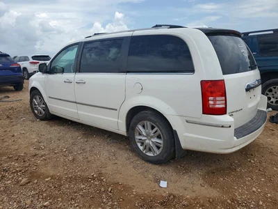 2010 CHRYSLER TOWN & COUNTRY LIMITED, фото 2, лот 10865022