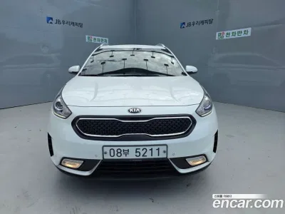 2017 Kia Niro Noblesse, фото 2, лот 10198590
