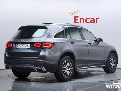 2021 Mercedes-Benz GLC-Class GLC300e 4MATIC, фото 1, лот 10059702