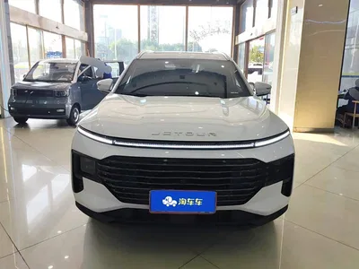 2025 Jetour X70 PLUS 1.5T Luxury Edition 5-Seater, фото 2, лот 10402317