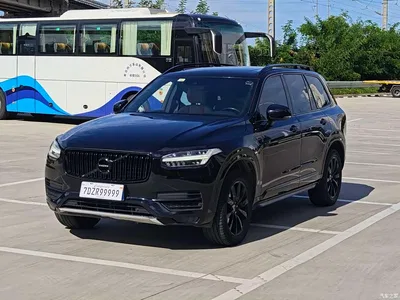 2018 Volvo XC90 T6 Momentum 5-seater, фото 1, лот 10365537