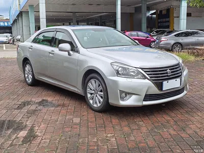 2012 Toyota Crown 2.5L Royal Leather Edition, фото 3, лот 10324570
