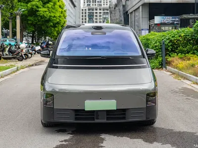 2025 Li Auto MEGA Model Home Family Special Edition, фото 2, лот 10444387