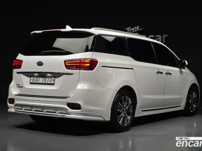 2019 Kia Canival 9-Seater Luxury, фото 1, лот 10522929