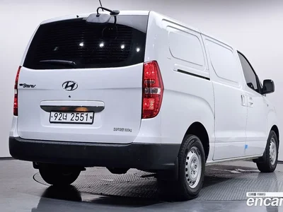 2018 Hyundai Starex Van 3-Seater, фото 2, лот 10161590