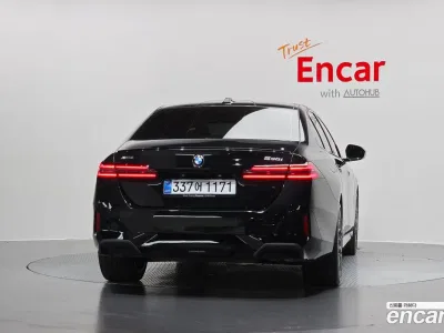 2026 BMW 5-Series 530i xDrive M Sport Pro Special Edition, фото 3, лот 10192102