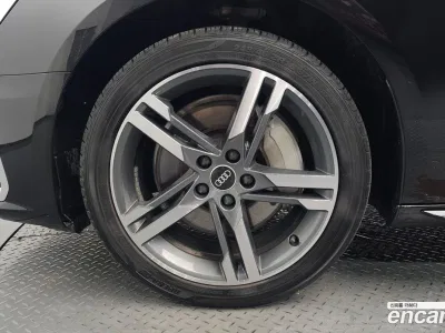 2021 Audi A4 45 TFSI Quattro Premium, фото 4, лот 10172090