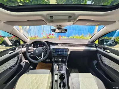 2025 Volkswagen Magotan Popular Edition 330TSI DSG Luxury, фото 4, лот 10434479