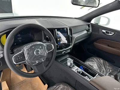 2024 Volvo XC60 B5 AWD Zhiyi Luxury Edition, фото 3, лот 10301622