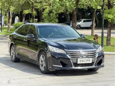 2015 Toyota Crown 2.5L Fashion Limited Edition, фото 3, лот 10270157