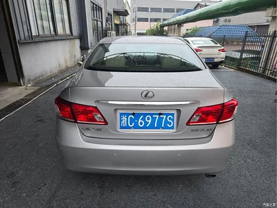 2010 Lexus ES 240 Elegance Edition, фото 4, лот 10829408