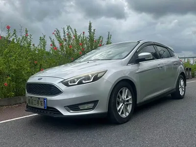 2015 Ford Focus Hatchback EcoBoost 125 Automatic Premium Trend, фото 3, лот 10297663