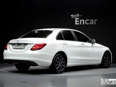 2019 Mercedes-Benz C-Class C200, фото 1, лот 10164249
