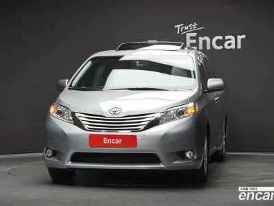 2014 Toyota Sienna 3.5 AWD, фото 3, лот 11253992