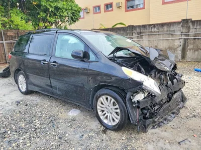 2015 TOYOTA SIENNA XLE 8-PASSENGER, фото 4, лот 10505998