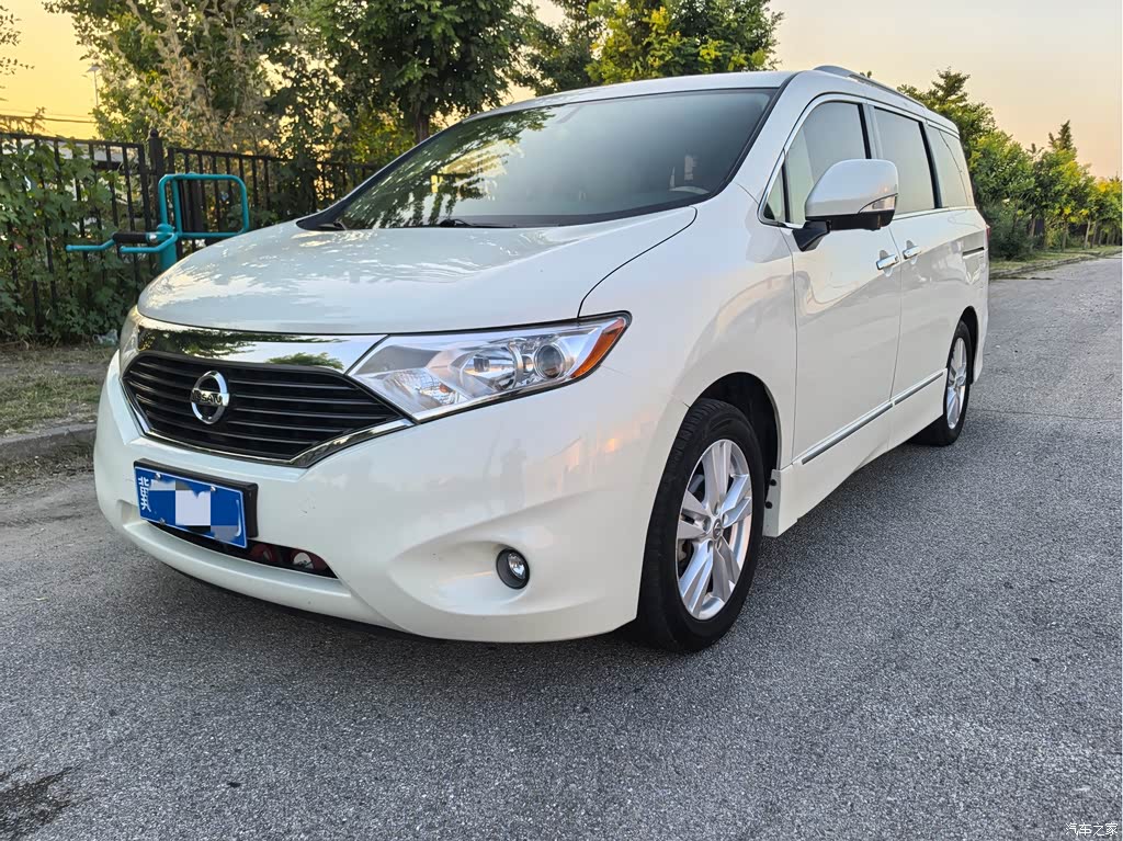 2015 Nissan Quest 3.5L SL, фото 1, лот 10356325