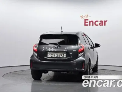 2018 Toyota Prius 1.5, фото 4, лот 10034049
