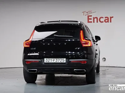 2020 Volvo XC40 T4 R-Design, фото 3, лот 10129033