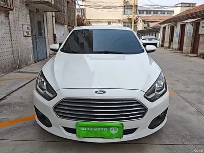 2015 Ford Escort 1.5L Manual Comfort, фото 3, лот 10812811