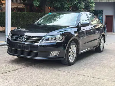 2013 Volkswagen Lavida Facelift Classic 1.6L Automatic Comfort, фото 1, лот 10593278