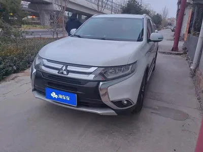 2018 Mitsubishi Outlander 2.4L 4WD Elite Edition 5-seater, фото 1, лот 11586342