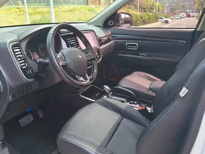 2017 Mitsubishi Outlander 2.0L 2WD Glory 5-seater, фото 3, лот 11181740