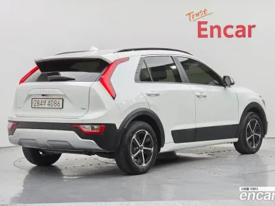 2024 Kia Niro Prestige, фото 2, лот 10214710