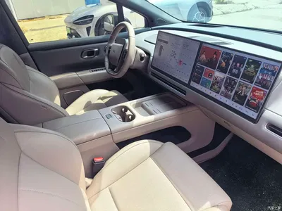2025 Li Auto i6 2WD Base Model, фото 3, лот 10401187