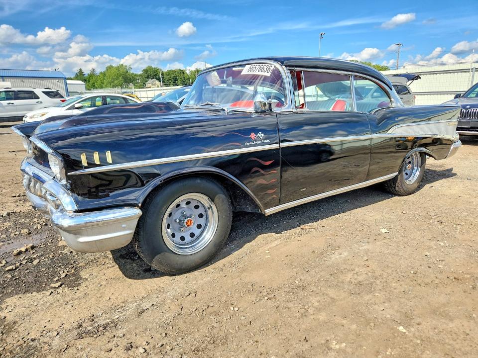 1957 CHEVROLET BEL AIR, фото 1, лот 10975678