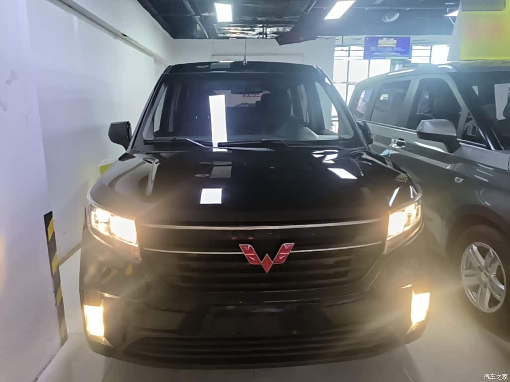2019 Wuling Motors Wuling Hongguang PLUS 1.5T Manual Luxury 7-seater, фото 3, лот 10453693