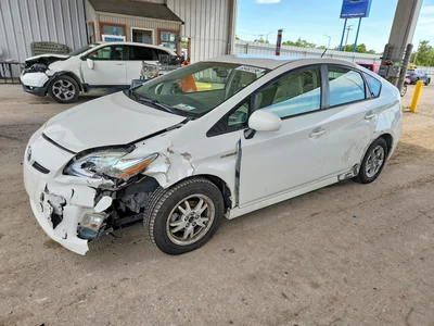 2010 TOYOTA PRIUS III, фото 1, лот 10531470