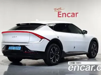 2022 Kia EV6 Standard, фото 2, лот 10032221