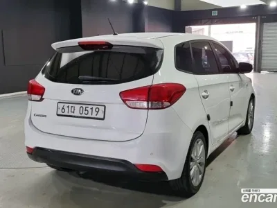 2016 Kia Carens 2.0 LPi Trendy, фото 2, лот 10153065