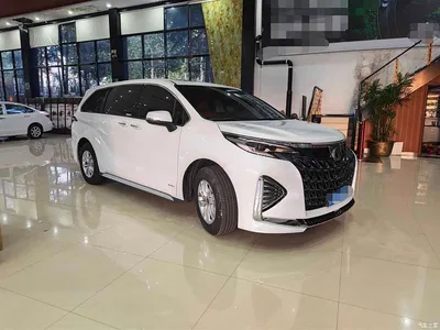2024 Toyota Granvia 2.5L Hybrid Comfort, фото 2, лот 10383622