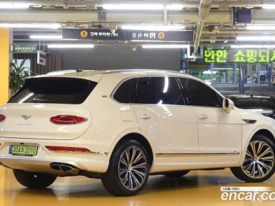 2024 Bentley Bentayga 4.0 V8 EWB First Edition, фото 2, лот 10118579
