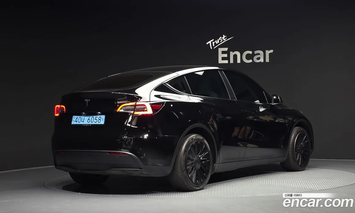 2024 Tesla Model Y RWD, фото 2, лот 11212318