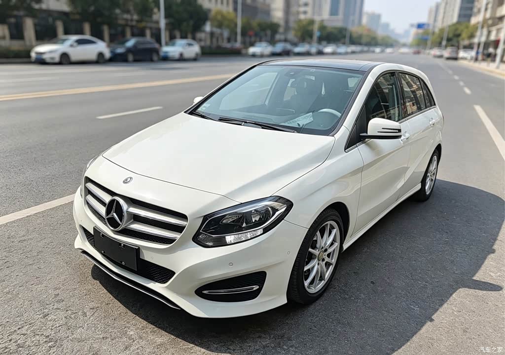 2015 Mercedes-Benz B-Class B 200 Dynamic, фото 1, лот 11196314