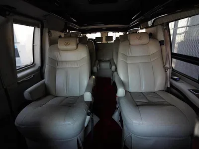 2010 GMC Savana 6.0L Business Star 10-Seater, фото 4, лот 10770904