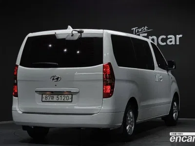 2017 Hyundai Starex 5-Seater VAN, фото 1, лот 10192890