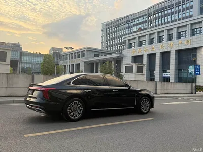 2023 Hongqi H5 1.5T DCT Smart Connect Flag Rhythm, фото 3, лот 10288200